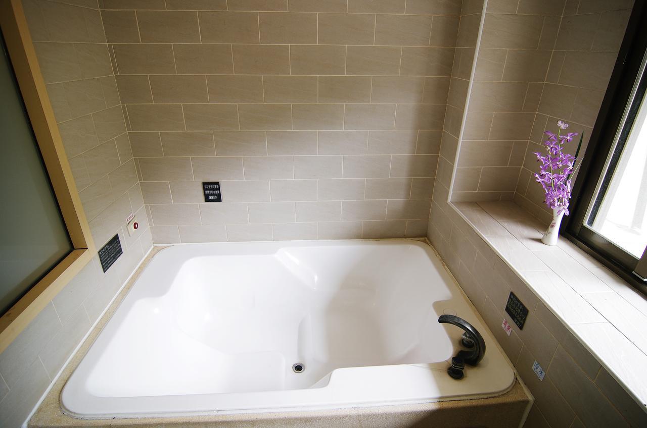 Kyoto Spring Hotel ไทเป ภายนอก รูปภาพ